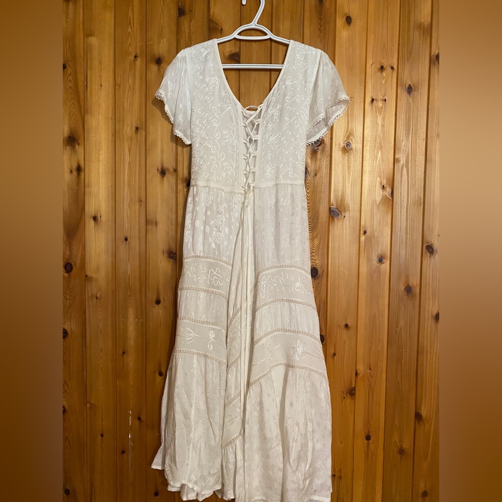 Boho embroidered white dress women’s